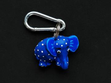 Schlüsselanhänger Kautschuk Elefanten s blau Punkte  