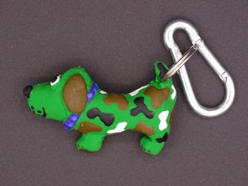 Schlüsselanhänger Kautschuk Hund grün 